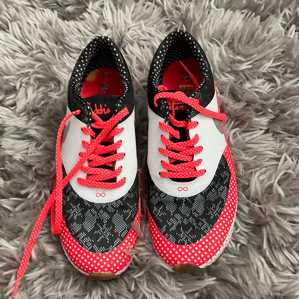 Nike Women's Air Max Thea DB "Doernbecher” size 9 w box